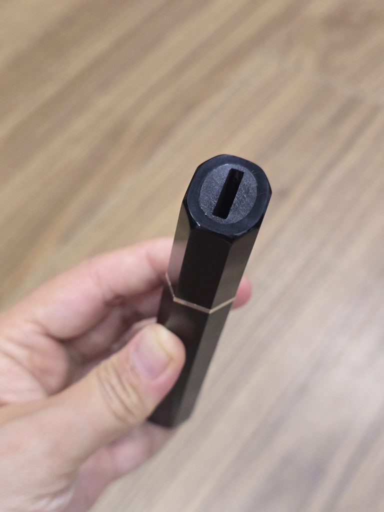 Ebony wa handle with blonde buffalo horn ferrule