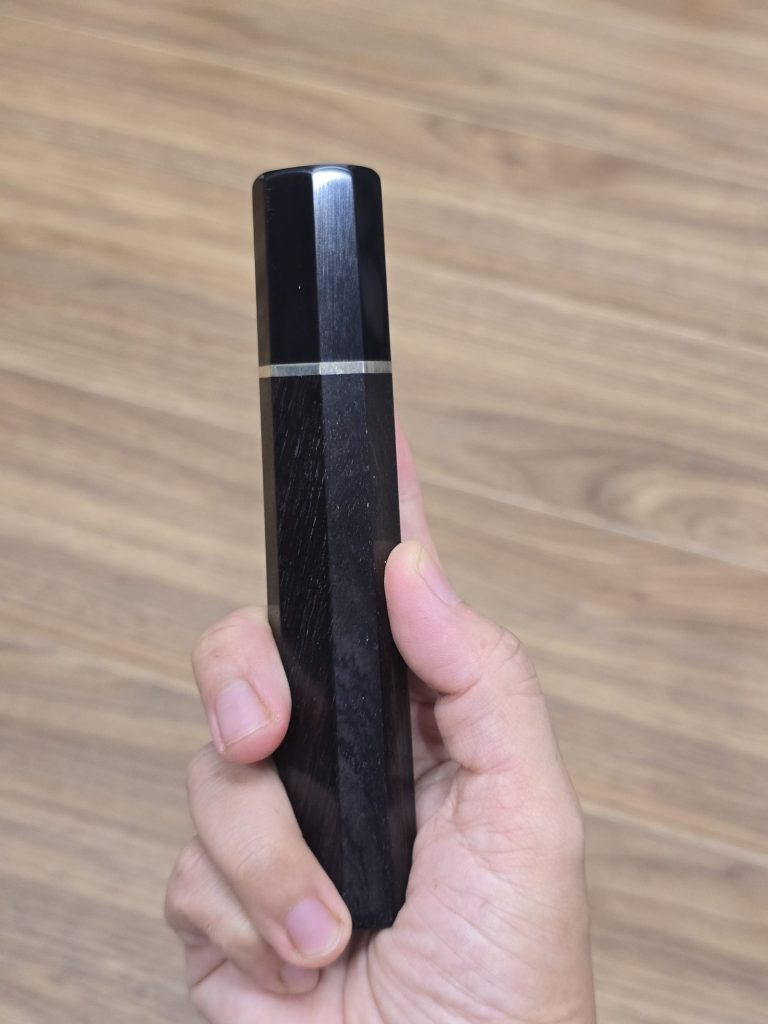 Ebony wa handle with blonde buffalo horn ferrule