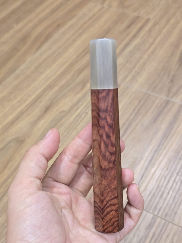 Rosewood wa handle with black buffalo horn ferrule