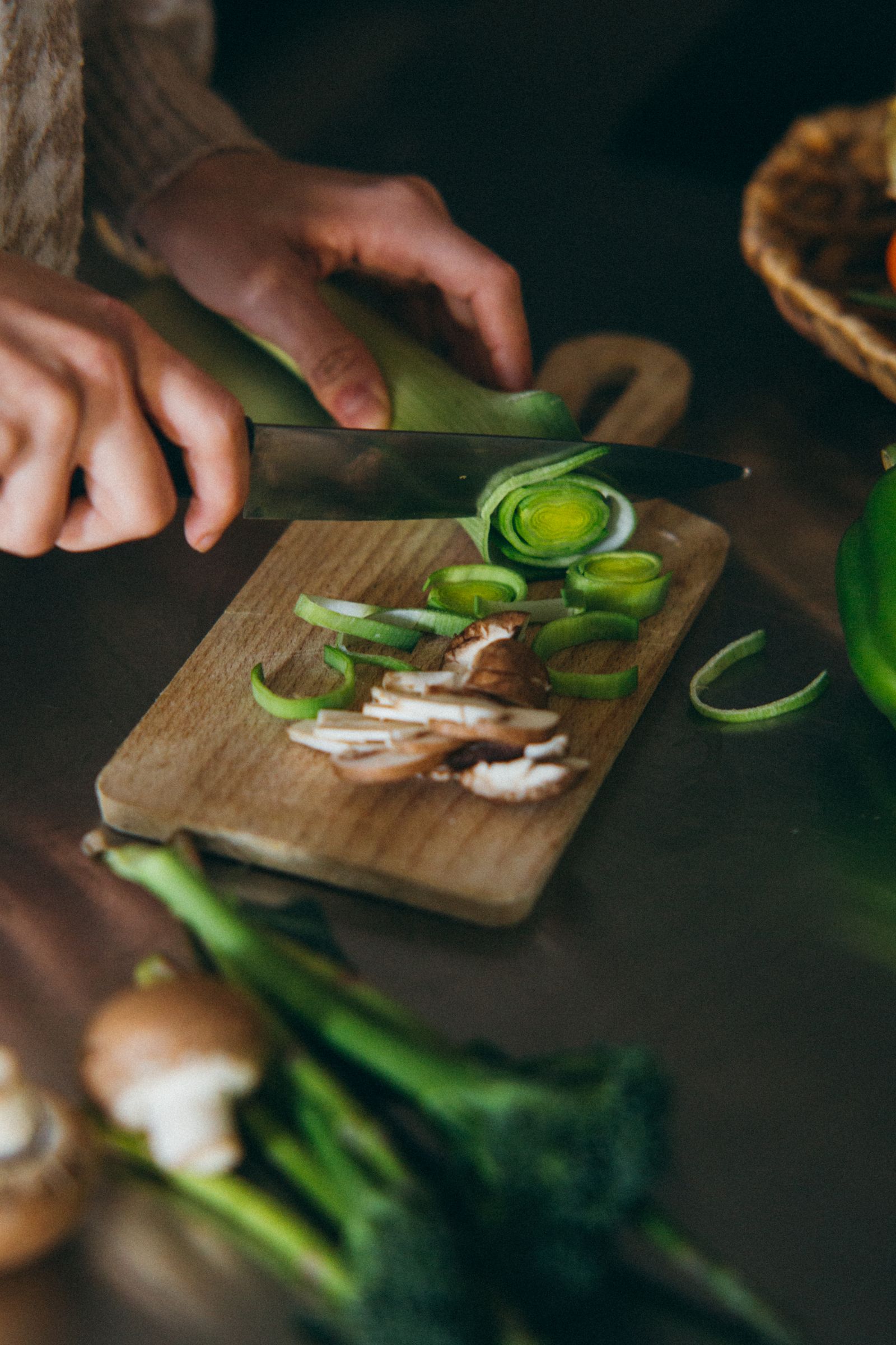 How to Choose an Acacia Cutting Board