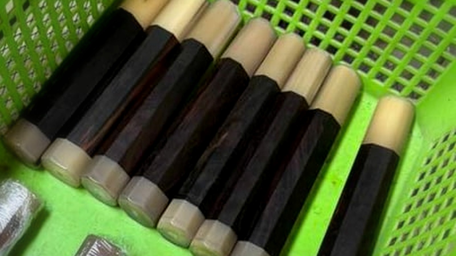 Wa handles drying on a breathable towel away from water and heat